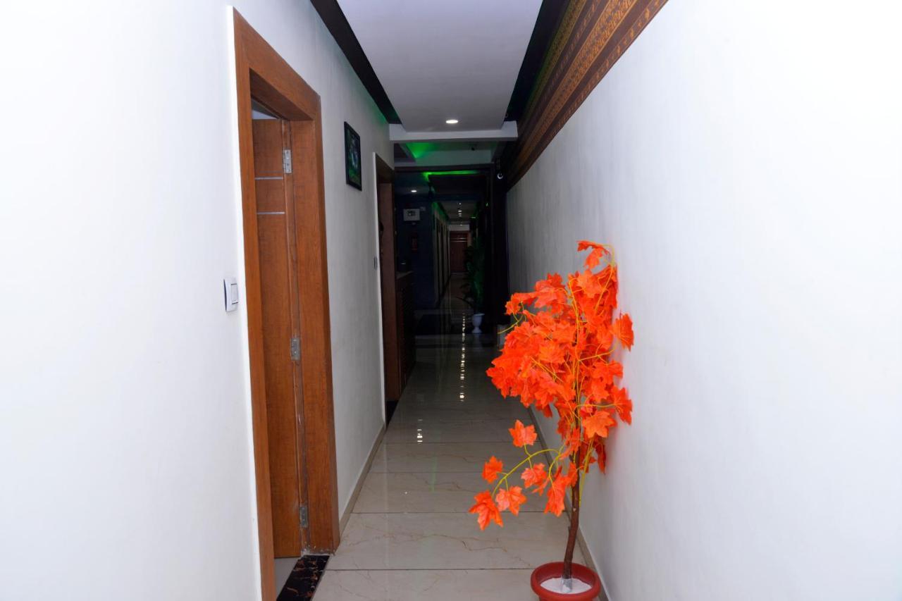 Hotel Asopalav Gandhinagar Buitenkant foto